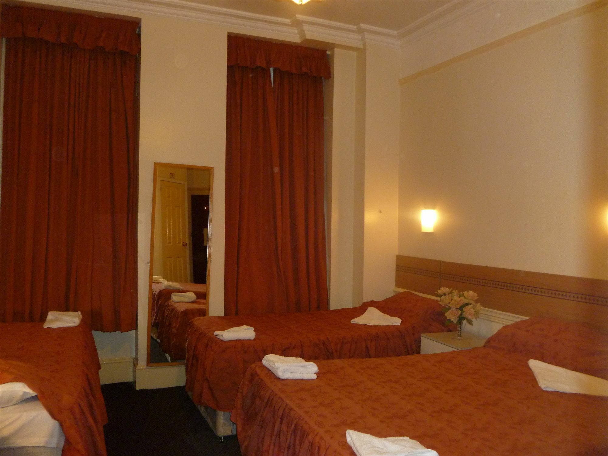 Guilford House Hotel London Bagian luar foto